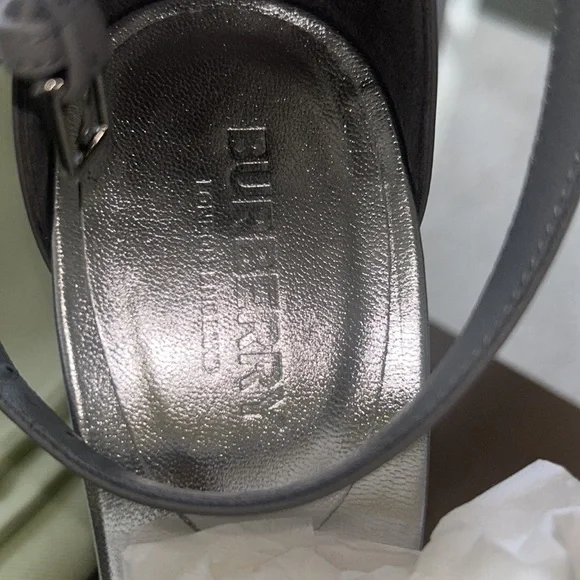 Burberry Woman's Heel - Picture 2 of 7